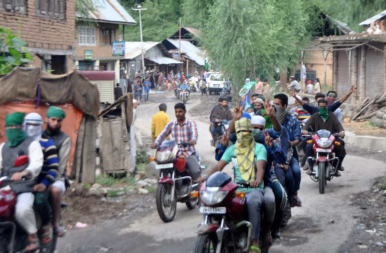 Azaadi Bike Rally in Kapran on July 28, 2016