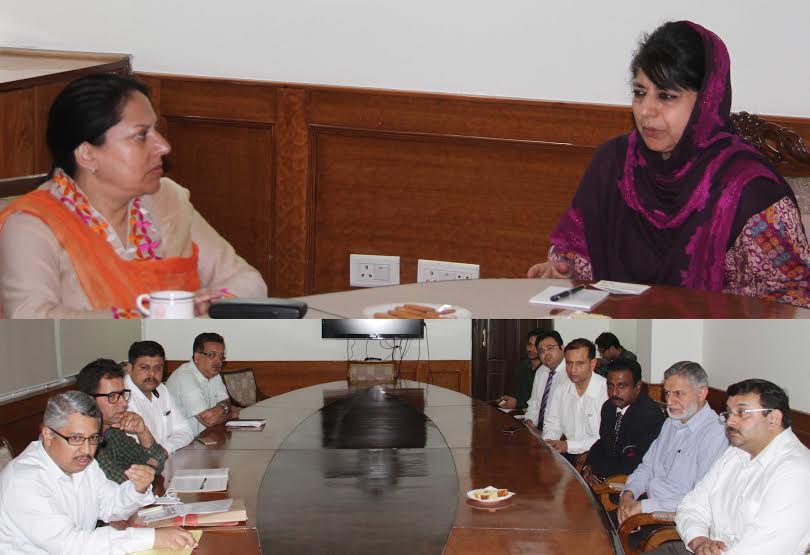 CM at Civil Secretariat with doctors