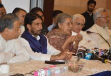 #KashmirNow: Congress’ Two-Member Team in Sgr, Seeks All Party Meet