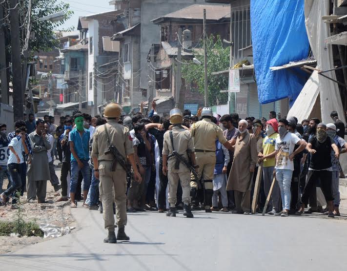 The Kashmir situation, dateline Batamaloo Srinagar on July 23, 2016. (KL Image: Bilal Bahadur)