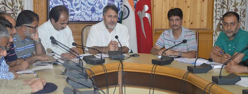 Div Com Reviews Kashmir Situation
