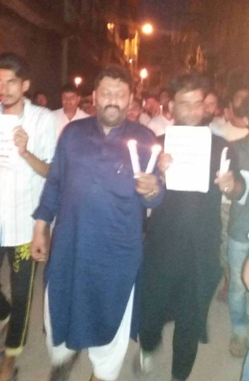 Er Farooq of Democratic Freedom Party leading the 'Mashaal' march in Islamabad on Friday evening.