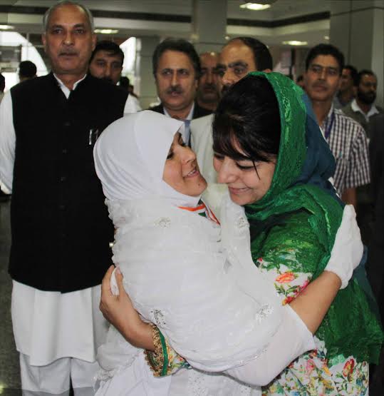 A KL file Image showing a Hajj pilgrim greeting incumbent CM before she l;eaves for Jeddah last year.