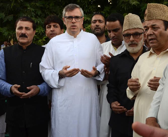 Omar Abdullah at Naqushbandh Sahib