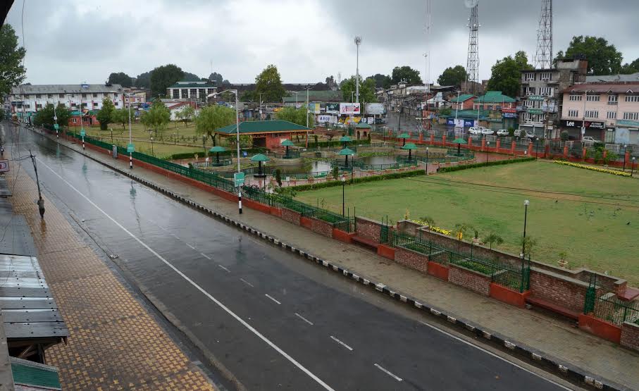 Kashmir observed complete shutdown on Wednesday against civilian killings. (KL Image: Bilal Bahadur)