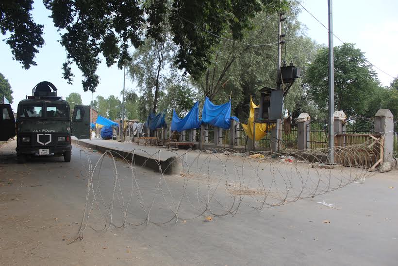 Situational picture from North Kashmir's Sopore town. (KL Image: Mohammad Abu Bakr)