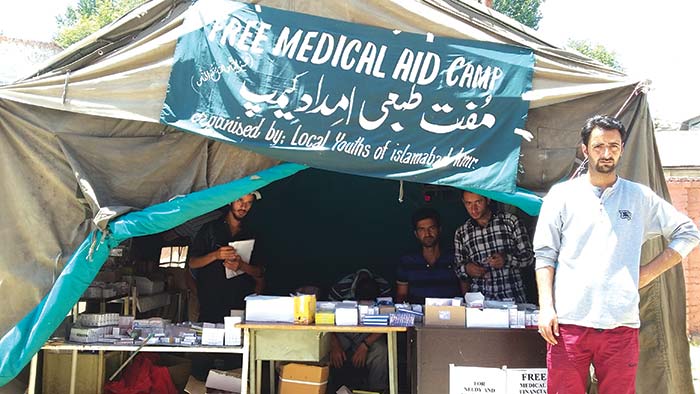 A medicare volunteer group in South Kashmir's Islamabad district. (KL Image: Aakash Hassan)