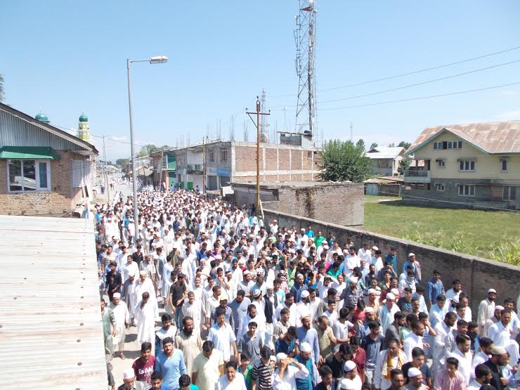 A pro-freedom rally was taken out from New Colony Sopore on Friday, August 05, 2016, after mid-day congregational prayers. (KL Image: Mohammad Younis)