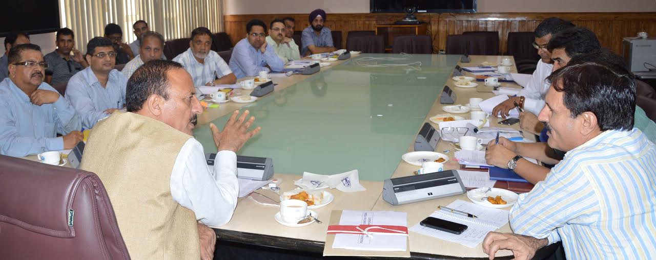 Ab Haq Khan Holding Review Meet