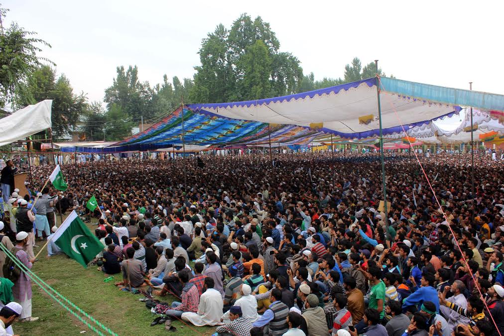 A massive pro-freedom rally was held in Bugam in South Kashmir's Kulgam district on August 27, 2016. (KL Image: Shah Hilal)