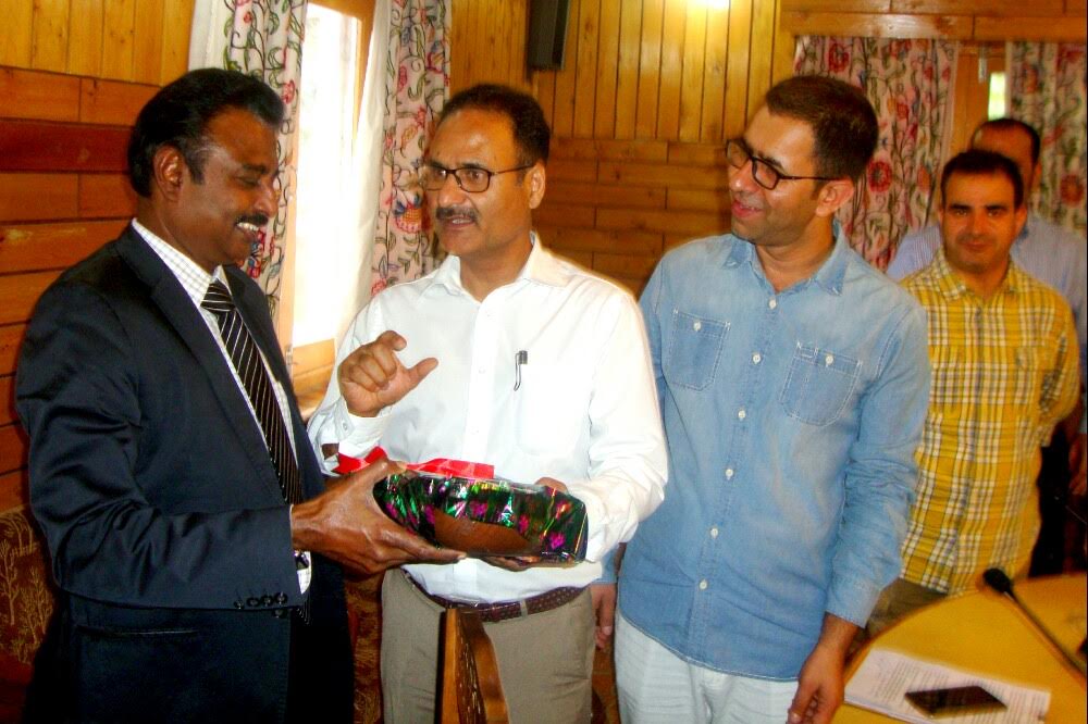 Dr Saleem ur Rehman and Dr Peer G N Suhail with Dr Natarajan in this KL file Image.
