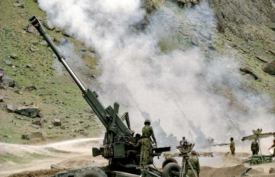 Kargil-War--bofors-gun
