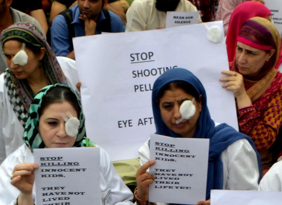 Doctors blocked their one eyes to "feel what it means to lose eye sight". (KL Images: Bilal Bahadur)