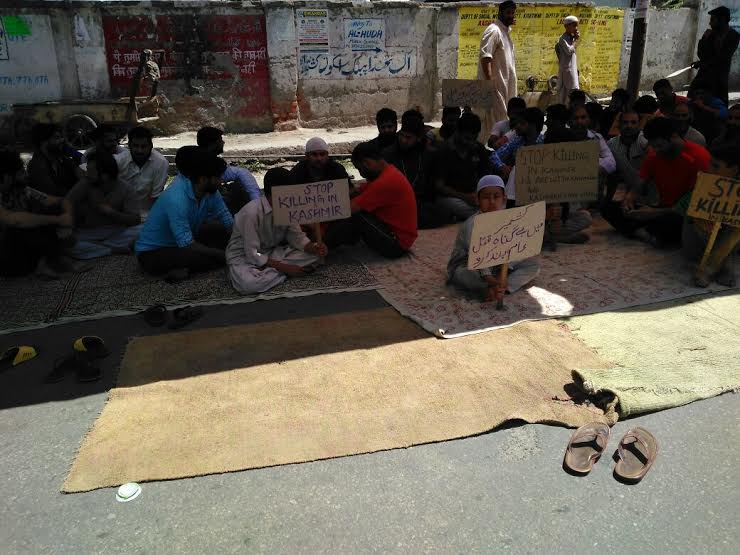 Kishtwar Joins Kahsmir in protest against civilian killings