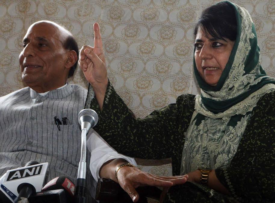 Home Minister Rajnath Singh addressing a joint press conference J&K Chief Minister Mehbooba Mufti at her Fair View residence in Srinagar, 25 August 2016. PHOTO BY BILAL BAHADUR