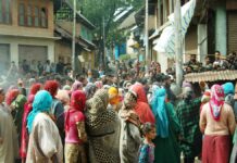 #Day52: Clashes Erupt In Srinagar Parts As Curfew Lifted