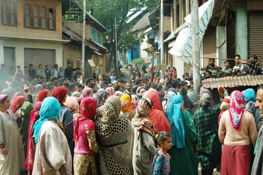Hundreds of men, women and children in Nowgam-Shahabad in Islamabad district came out on raods seeking release of youths. (KL Image: Shah Hilal)