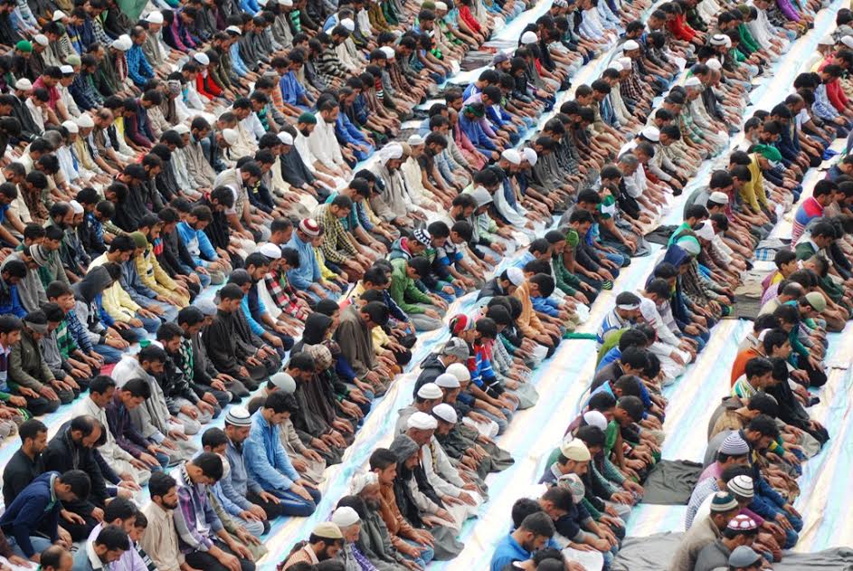 People offering Zuhr Namaz in Verinag on August 24, 2016. (KL Image: Shah Hilal)