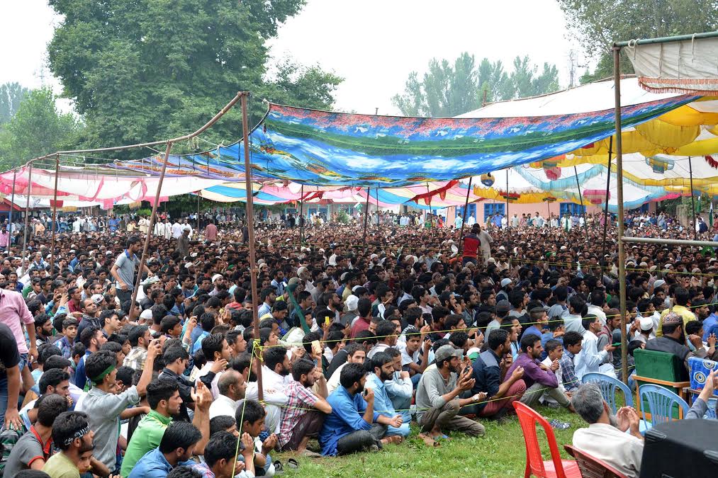 Pro-freedom rally at Qaimoh Kulgam on August 10, 2016 by Shah Hilal
