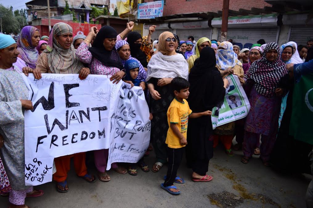 A pro-freedom demonstration in Sopore on August 22, 2016. (KL Image: Mohammad Abu Bakr)