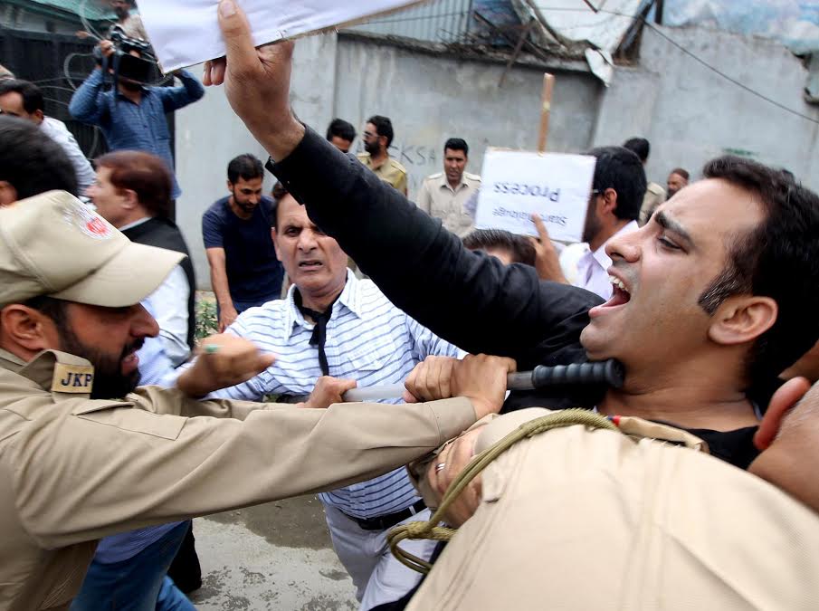Youth NC head and former Srinagar mayor succeeded in breaking the police barricades and marched in protest to the killings and arrests in Kashmir.