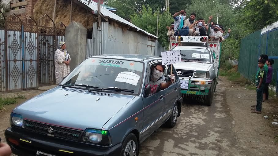 A scene from a rally in South Kashmir on Tuesday. (KL Image: Aakash Hassan)