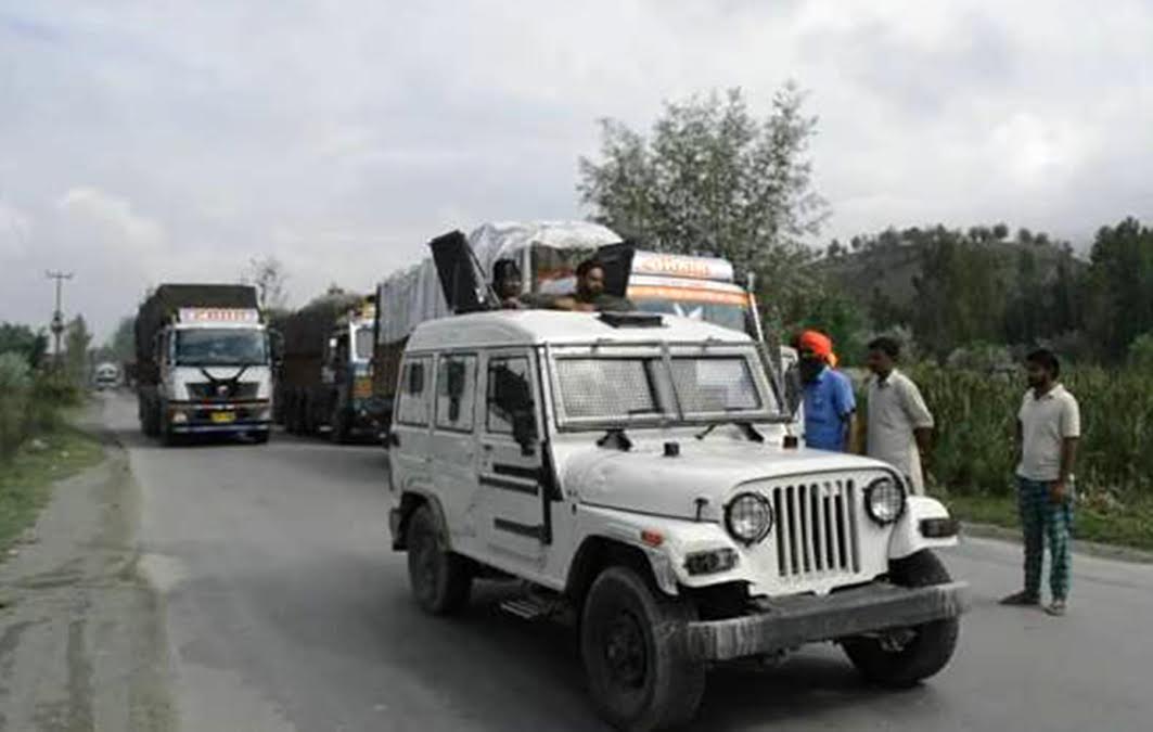 Srinagar-Jammu highway was opened for vehicular movement and forces manned the road for their security. (KL Image: Bilal Bahadur)