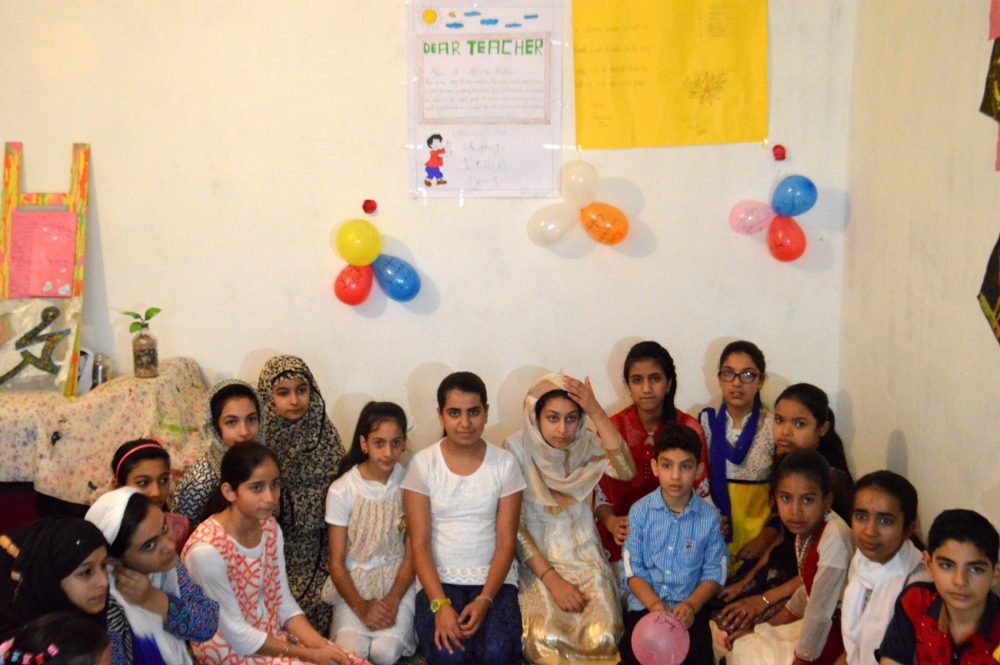 Kids of Islamabad's Curfew School. (Photo: Aakash Hassan/KL)