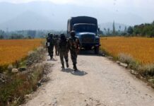 Militants attack CRPF vehicle in Islamabad, 4 personnel injured