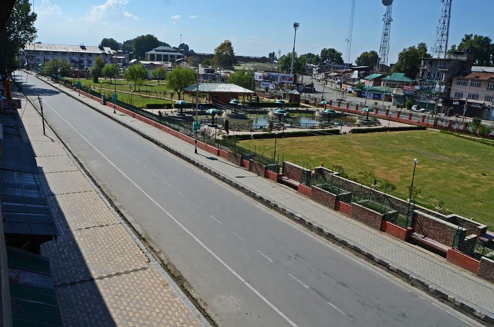 It is complete shutdown in Lal Chowk on September 04, 2016 when All Party Delegation is in Srinagar. (KL Image: Bilal Bahadur)