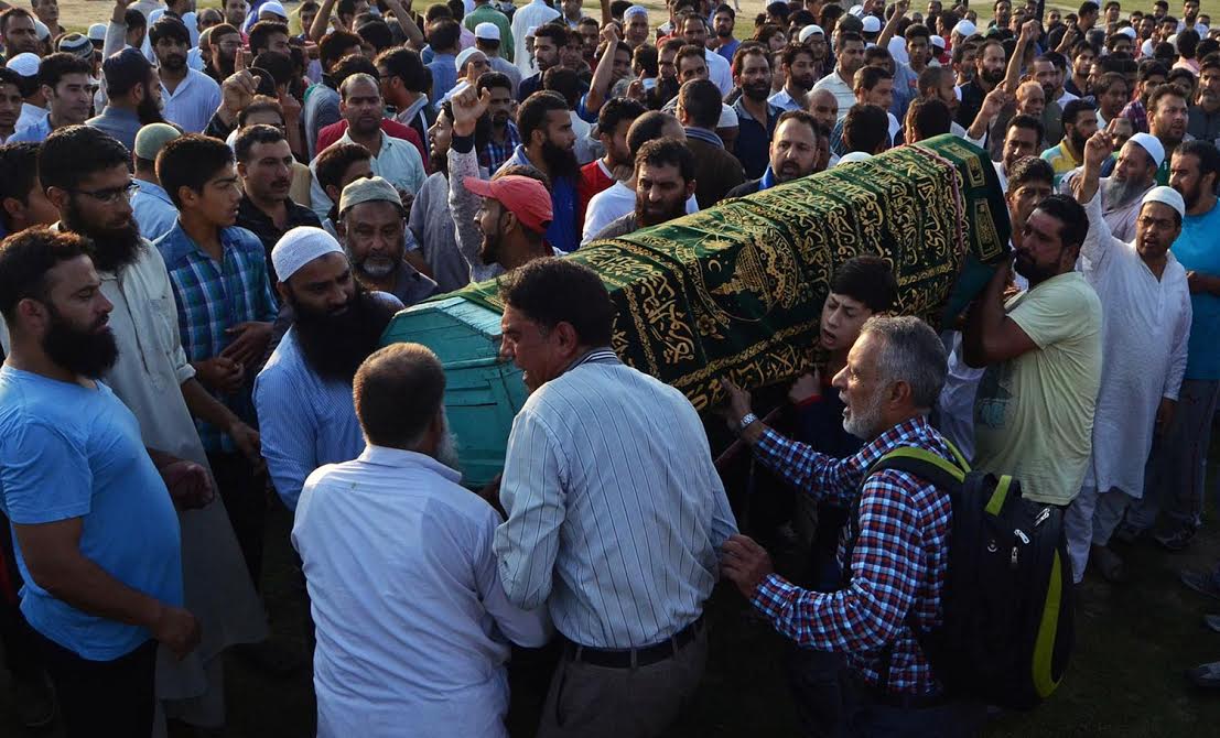 funeral-of-ab-qayoom-of-aali-kadal-on-sep-10-2016-at-eidgah