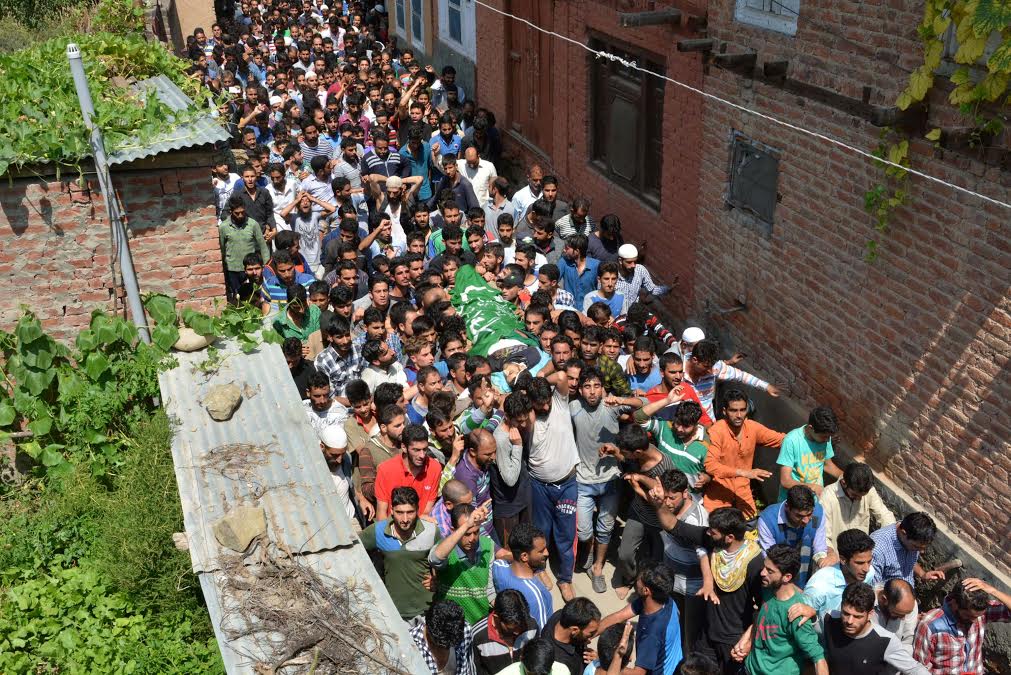 Hundreds of people attended the funeral of slain Naseer Ahmad, 20, in Seer Hamdan on September 06, 2016. He was killed after being hit by pellets fired by forces. (KL Image: Shah Hilal)
