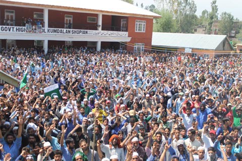 Pro-freedom rally at Kumdalan in Shopian on Sep 07, 2016.