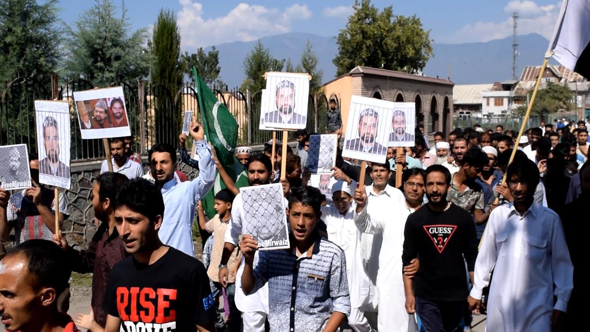 A pro-freedom rally was held in Kawdara area of Old Srinagar on Sep 23, 2016 seeking release of resistance leadership. (KL Image courtesy APHC-m)