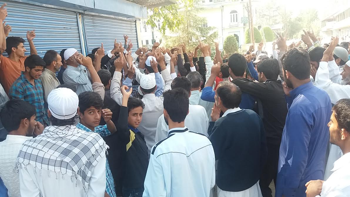 Pro-freedom protests in Sopore on Sep 23,, 2016. (KL Image: Muhammad Abu Bakr)