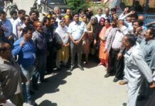 #Day57: Police Assault Medical Staff On Way Duty, Staff Forced To Return; DAK Slams Authorities