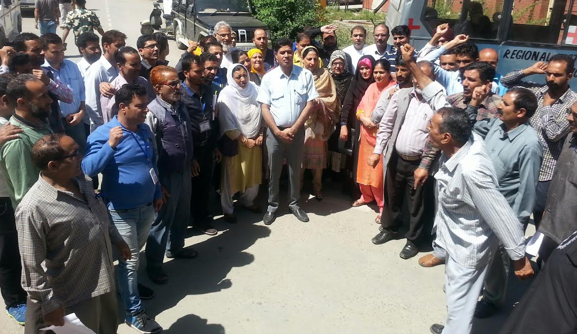Medical staff of SDH Magam holding protests against police high handedness.