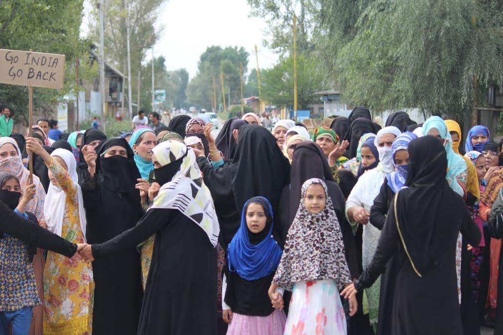 An all-women pro-freedom rally in Sopore on Sep 06, 2016. (KL Image courtesy: Suhail Khan)