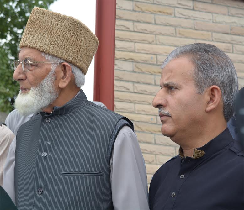 Dr Nayeem with Hurriyat patriarch Syed Ali Geelani