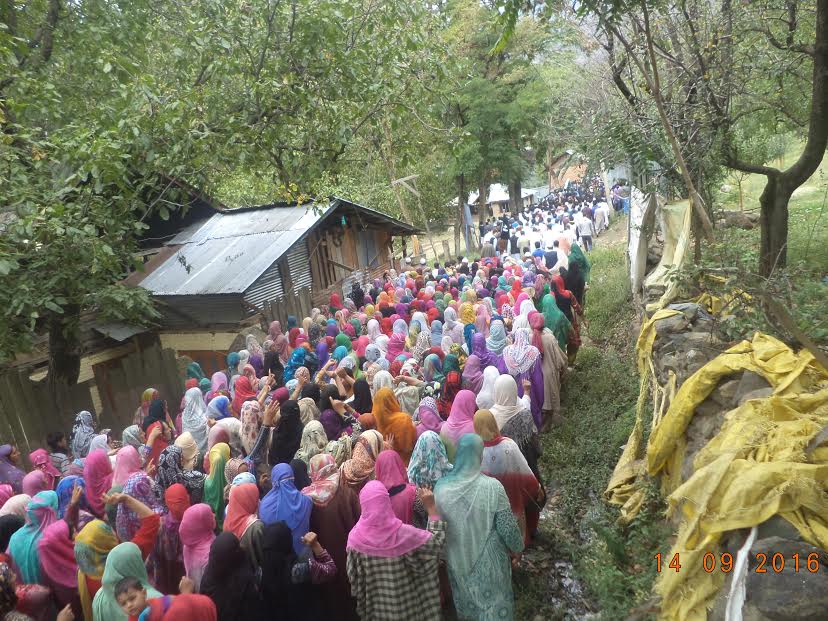 All-women pro-freedom rally in Botengo, Sopore. (KL file Image: Mohammad Younis)