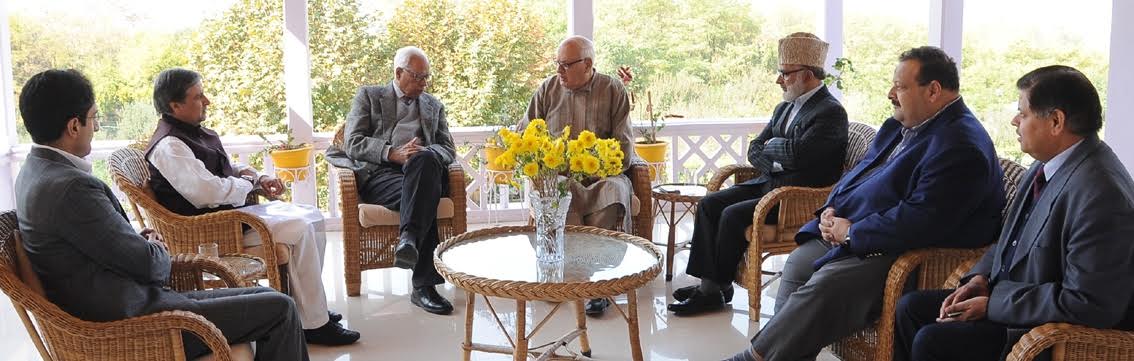 dr-farooq-abdullah-with-governor-n-n-vohra-on-oct-25-2016