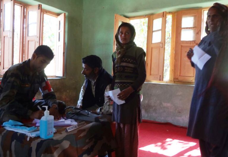 A Gujjar mother and her daughter at the army medical ,medical camp in Shopian (Picture by the army)