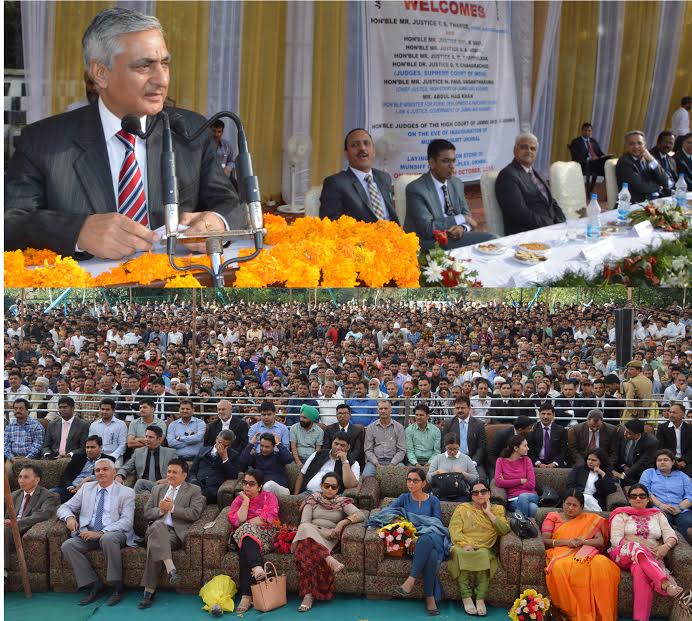 justice-t-s-thakur-in-his-village-on-oct-09-2016
