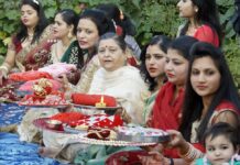 #Day103: Kashmiri Hindu Women Observe ‘Karva Chooth’ with Religious Fervour