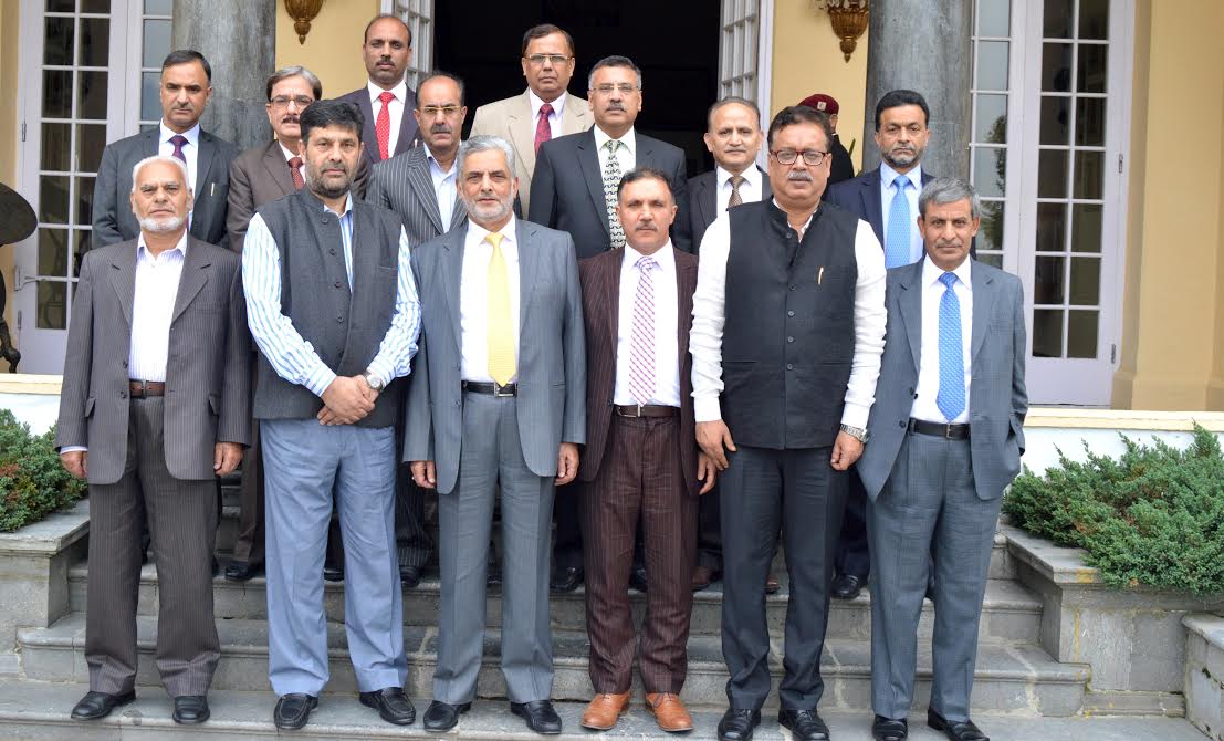 Farewell: Mushtaq Ahmad completes his second term as J&K Bank Chairman on Oct 5th 2016.