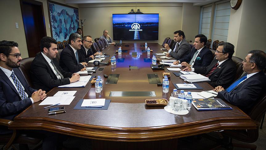 Pakistani prime minister’s special envoys on Kashmir visited 'Anadolu Agency' headquarters in Ankara on Oct 10, 2016. (KL Image courtesy: Anadolu Agency)