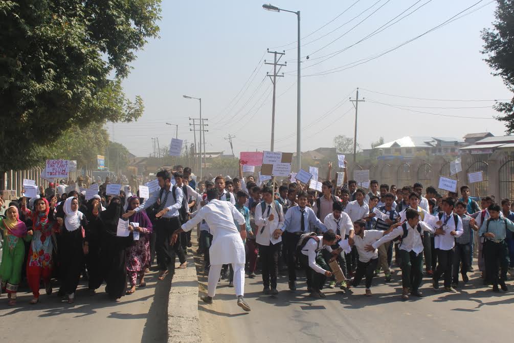 The student protest in Sopore on Oct Ist, 2016. (KL Image: Muhammad Abu Bakar)