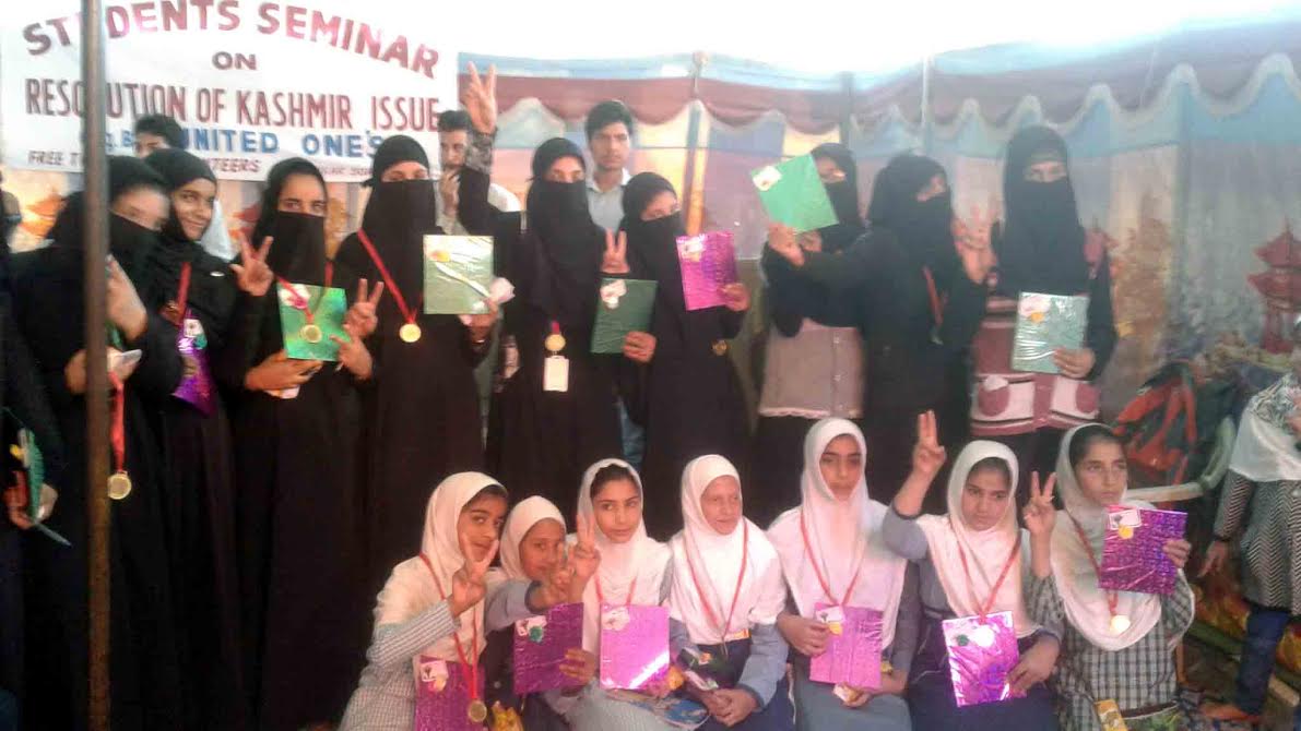 A scene from the seminar on "Kashmir Issue" in Sopore on Oct 15, 2016. (KL Image: Moahammad Abu Bakar)