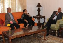 #Day111: Yashwant Sinha Led Five-Member Group meets Governor, Returns Home