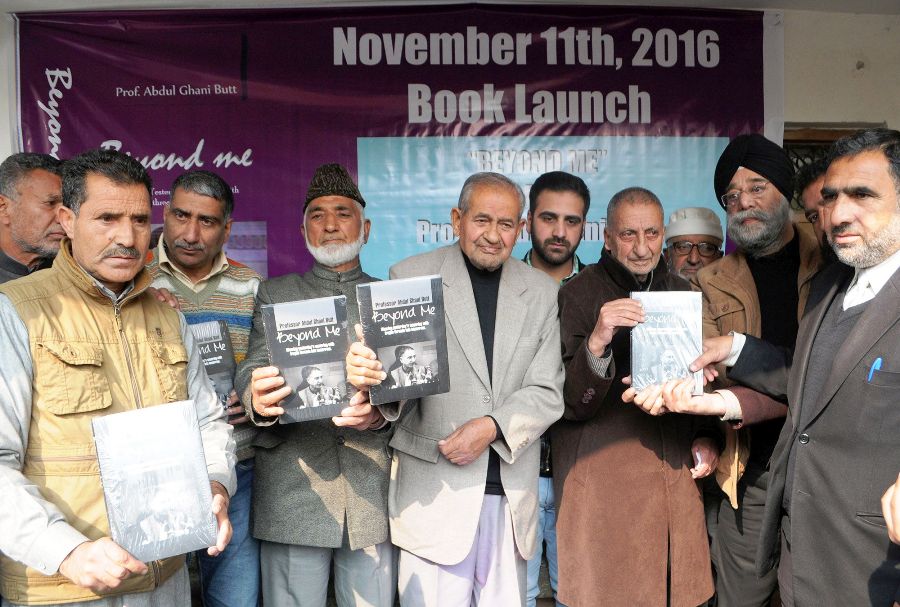 Prof Abdul Gani Bhat along with senior Kashmiri dignitaries launched a Book BEYOND ME at Muslim Conference party headquarter Wazir Bagh in Srinagar on Friday. (Photos: Bilal Bahadur/KL)